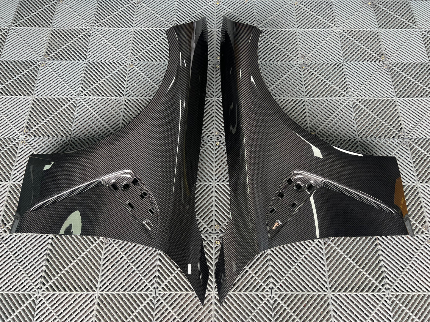 G80 M3 Carbon Fiber Fenders