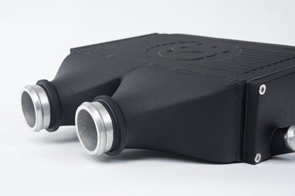 F8X M3 / M4 / M2 Comp Top Mount Charge-Air-Cooler by CSF - Crinkle Black Finish