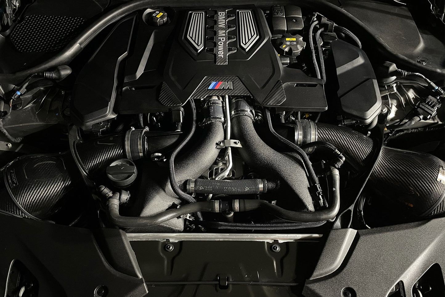 BMW F9X M5/M8 Twin Charge-Air-Cooler Set by CSF