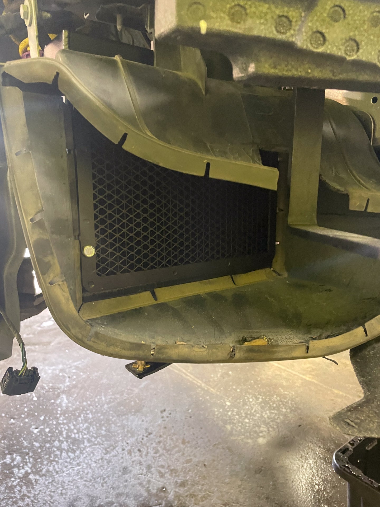 BMW F8X M3/M4/M2 Comp High-Performance Auxiliary Radiator by CSF