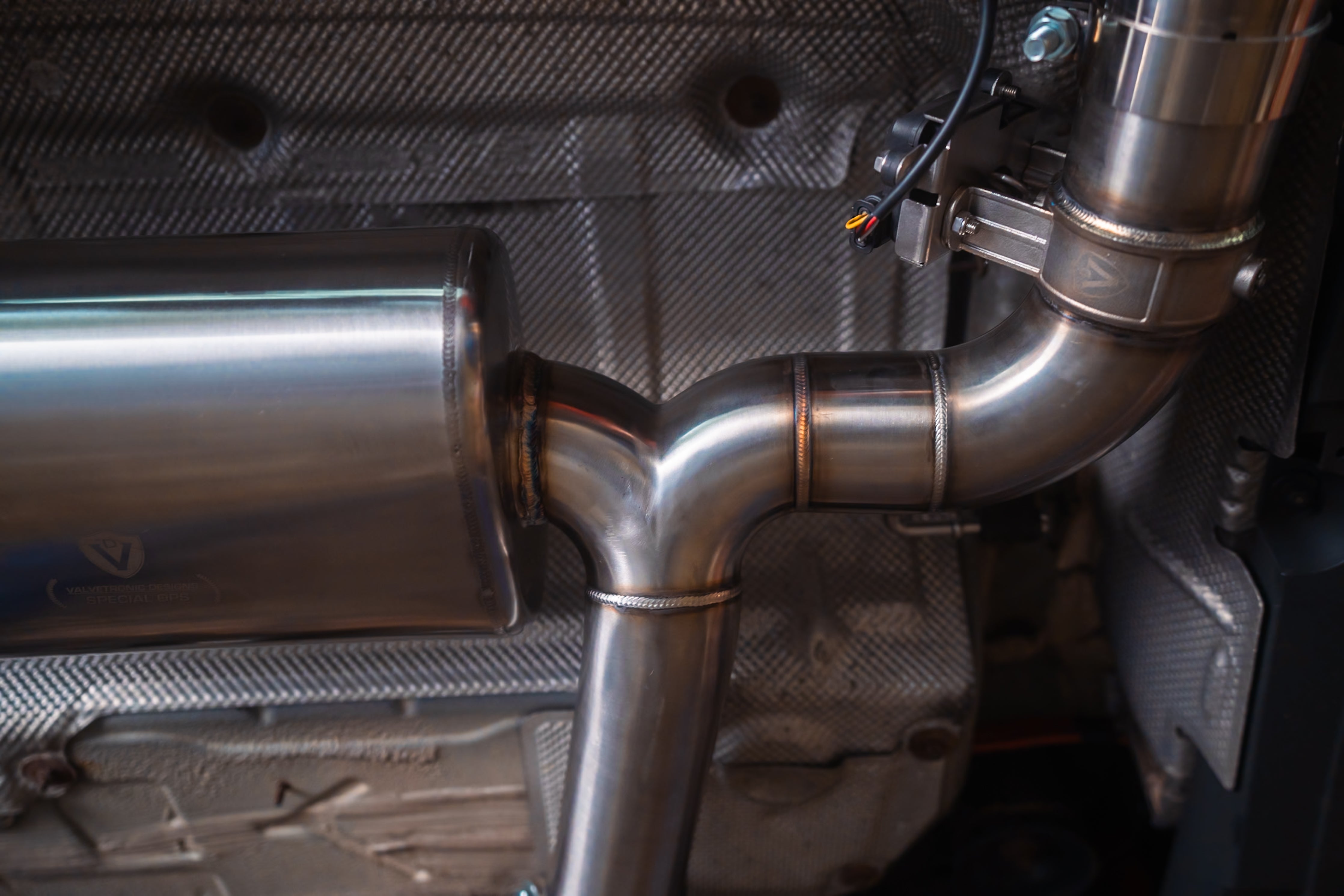 BMW F30 / F22 / F36 / F32 Valved Sport Exhaust System (Axleback) F cha ...
