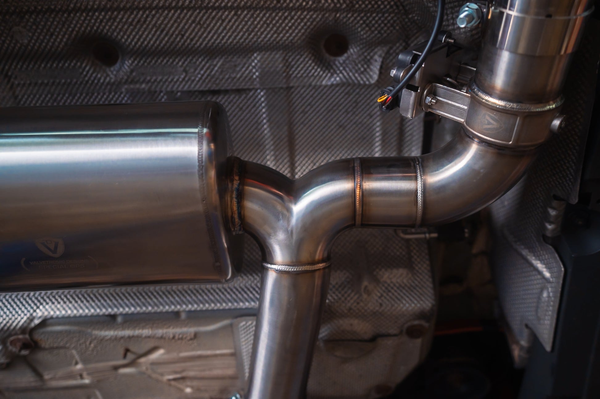 BMW F30 / F22 / F36 / F32 Valved Sport Exhaust System (Axleback) F cha ...