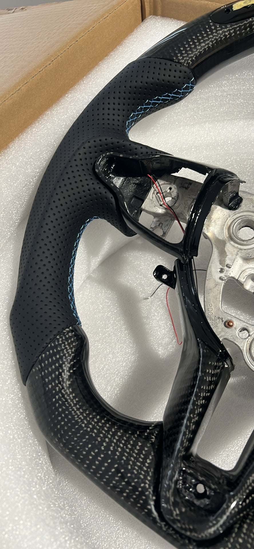 (In Stock) Hyundai Elantra N Custom Steering Wheel Base + Shift Lights